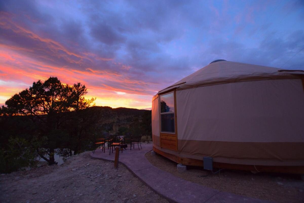 Yurt Overlook #10 With Ac And Private Bath 2 Kings Villa Orderville Exterior photo